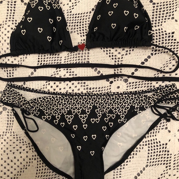 Loveable Heart Bikini - Picture 2 of 5